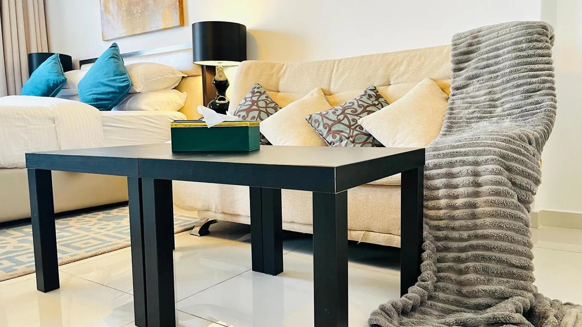 Top Floor Luxurious Apt In Jvc, Near Marina Dubai Apartment