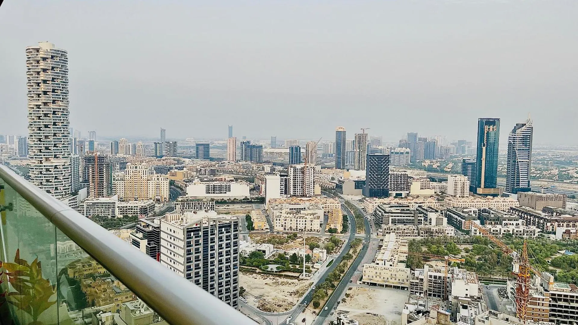 Top Floor Luxurious Apt In Jvc, Near Marina Dubai